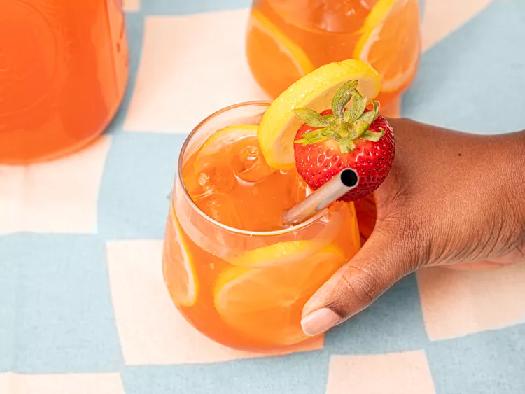 Strawberry lemonade